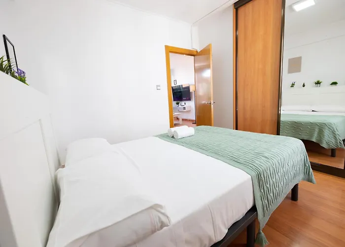 Ofrenda Del Pilar Turistea Zaragoza